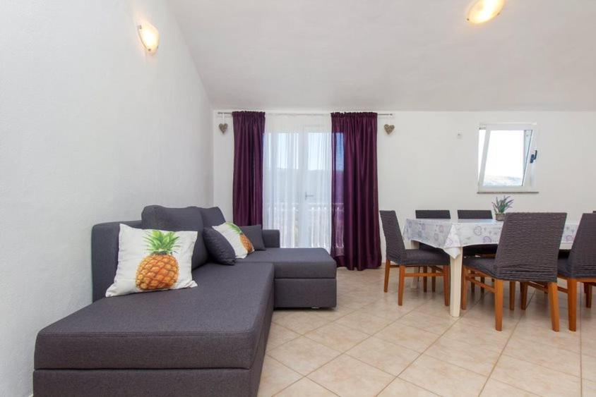 Apartman Belakusic 1 Grebastica Luaran gambar
