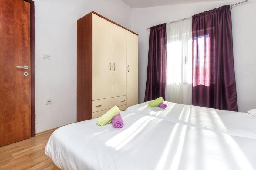 Apartman Belakusic 1 Grebastica Luaran gambar